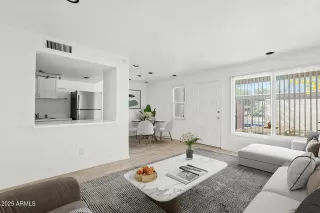 Photo #1: 6861395 Listing 