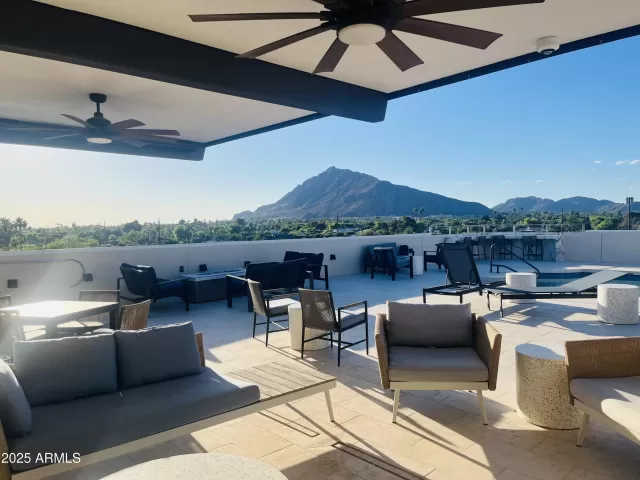 MLS: 6861446 Condo For Sale