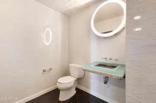 Photo #6: 6861446 Listing