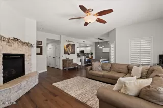 Photo #2: 6861556 Listing