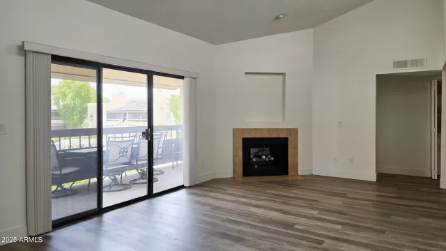 MLS: 6861567 Condo For Sale