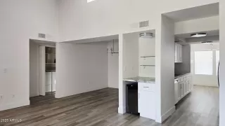 Photo #3: 6861567 Listing