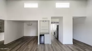 Photo #5: 6861567 Listing