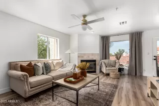 Photo #6: 6861770 Listing 