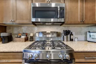 Photo #6: 6861878 Listing