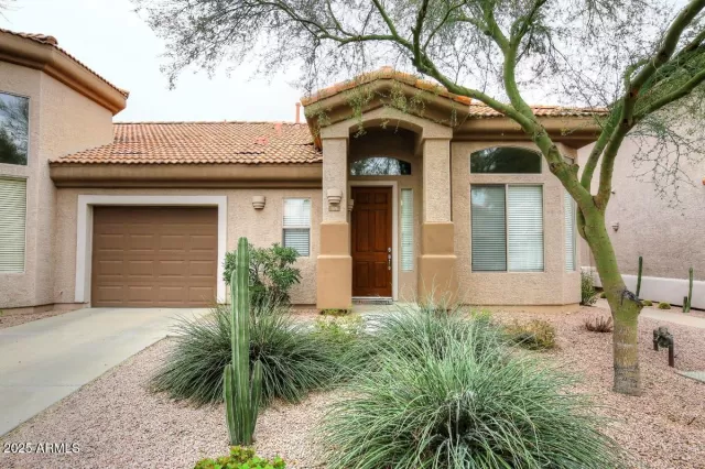 MLS: 6862007 Condo For Sale