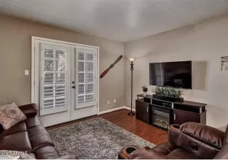 Photo #1: 6862050 Listing