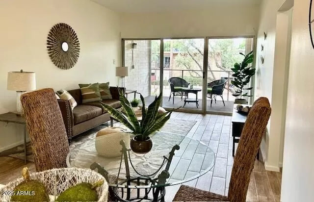 MLS: 6862435 Condo For Sale