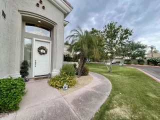 Photo #5: 6862501 Listing