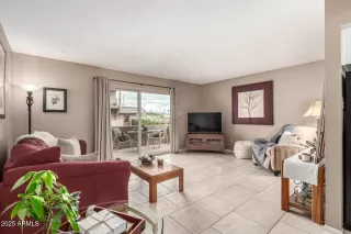 Photo #2: 6862540 Listing