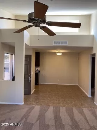 Photo #3: 6862596 Listing