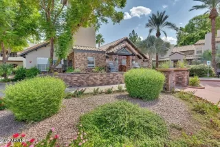 Photo #5: 6862596 Listing