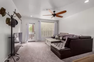 Photo #4: 6862648 Listing 