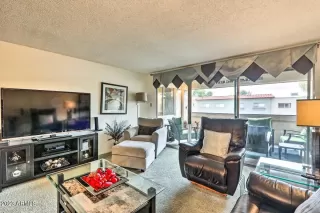 Photo #2: 6862741 Listing