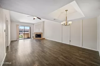 Photo #4: 6862887 Listing 