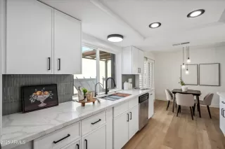 Photo #2: 6863256 Listing