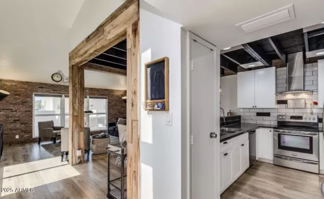 MLS: 6863267 Condo For Sale