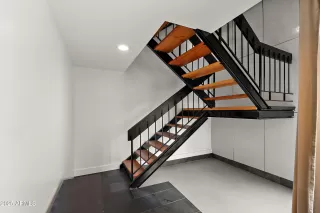 Photo #3: 6863267 Listing 