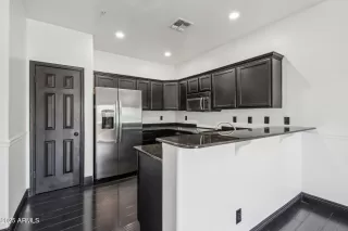 Photo #6: 6863444 Listing