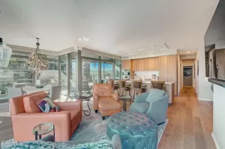 Photo #1: 6863689 Listing