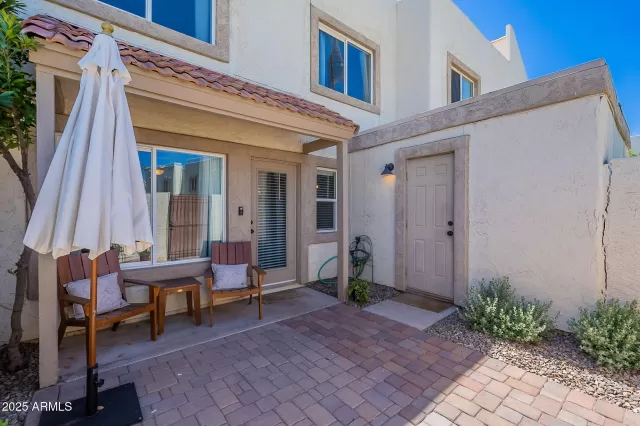 MLS: 6863844 Condo For Sale