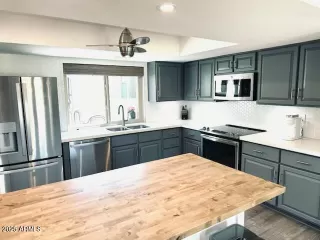 Photo #2: 6863859 Listing