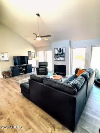 Photo #3: 6863859 Listing