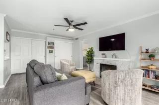 Photo #6: 6863896 Listing 