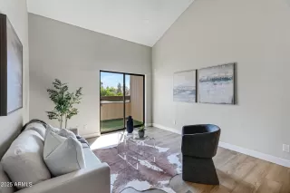 Photo #3: 6863982 Listing 