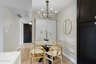 Photo #6: 6863982 Listing 