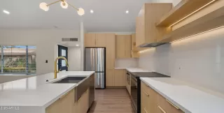 Photo #3: 6864156 Listing