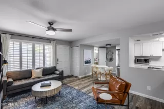 Photo #3: 6864278 Listing