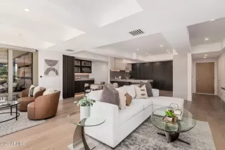 Photo #1: 6864290 Listing 