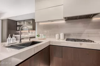 Photo #6: 6864290 Listing 