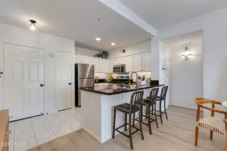 Photo #2: 6864370 Listing