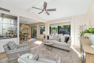 Photo #5: 6864553 Listing