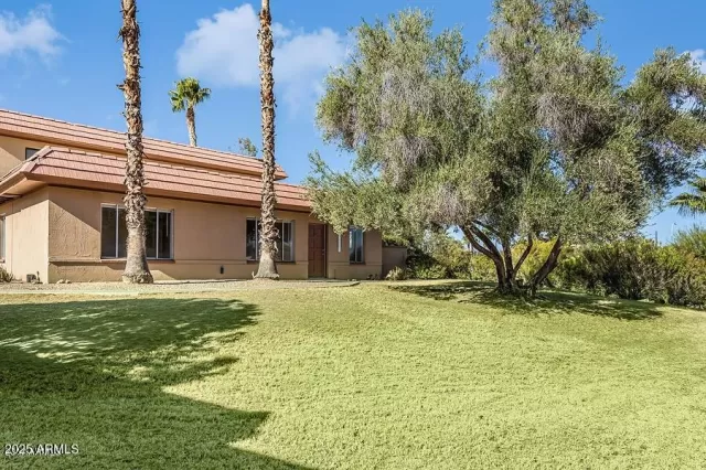 MLS: 6864721 Condo For Sale