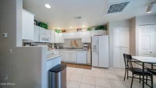 Photo #5: 6864793 Listing