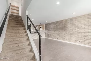 Photo #6: 6864846 Listing 
