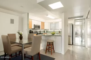 Photo #4: 6864885 Listing 