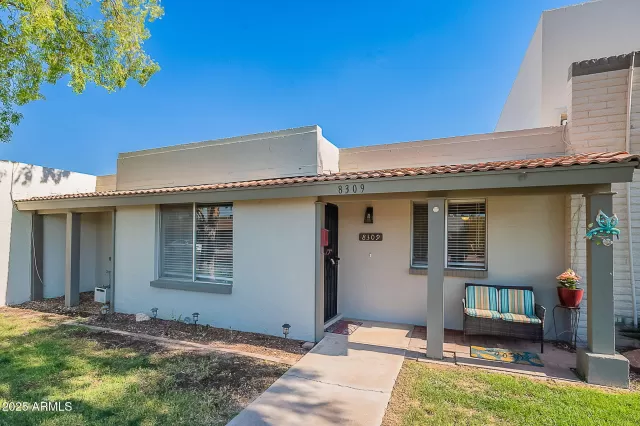 MLS: 6864957 Condo For Sale