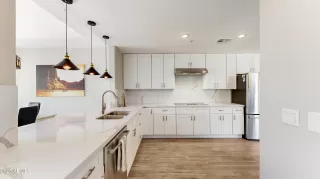 Photo #5: 6865397 Listing 