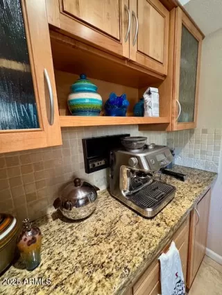 Photo #2: 6865400 Listing 