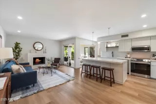 Photo #2: 6865714 Listing 