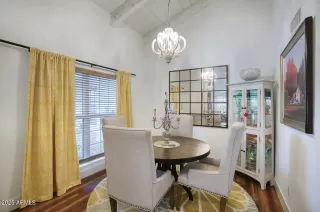 Photo #6: 6865901 Listing