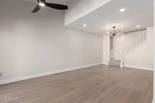 Photo #4: 6865956 Listing