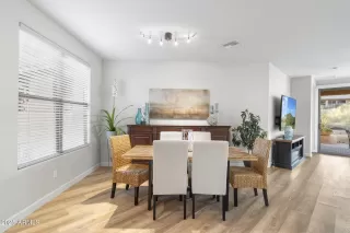 Photo #4: 6866230 Listing