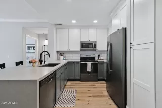 Photo #1: 6866263 Listing