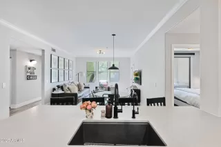 Photo #3: 6866263 Listing