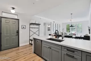 Photo #4: 6866263 Listing